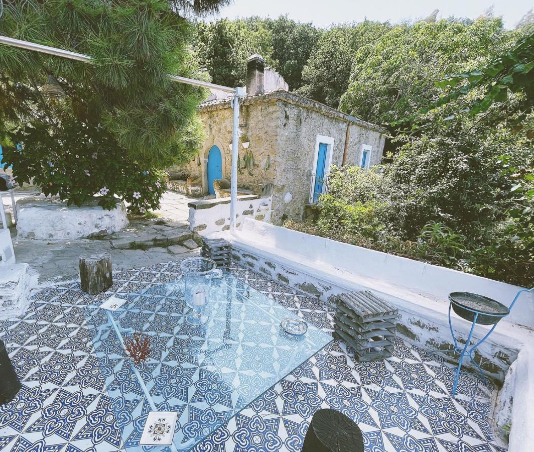La Casa Del Nespolo Bed & Breakfast Capo dʼOrlando Екстериор снимка