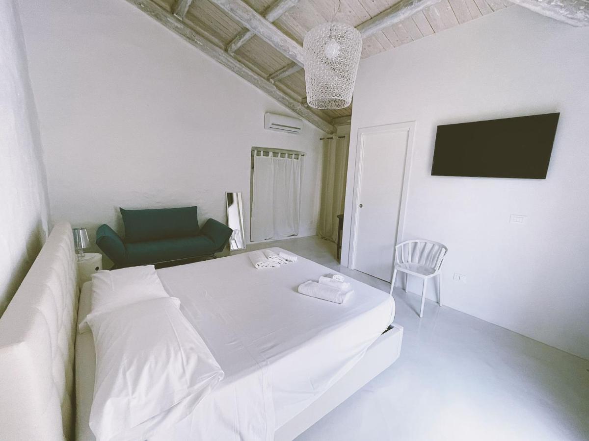 La Casa Del Nespolo Bed & Breakfast Capo dʼOrlando Екстериор снимка