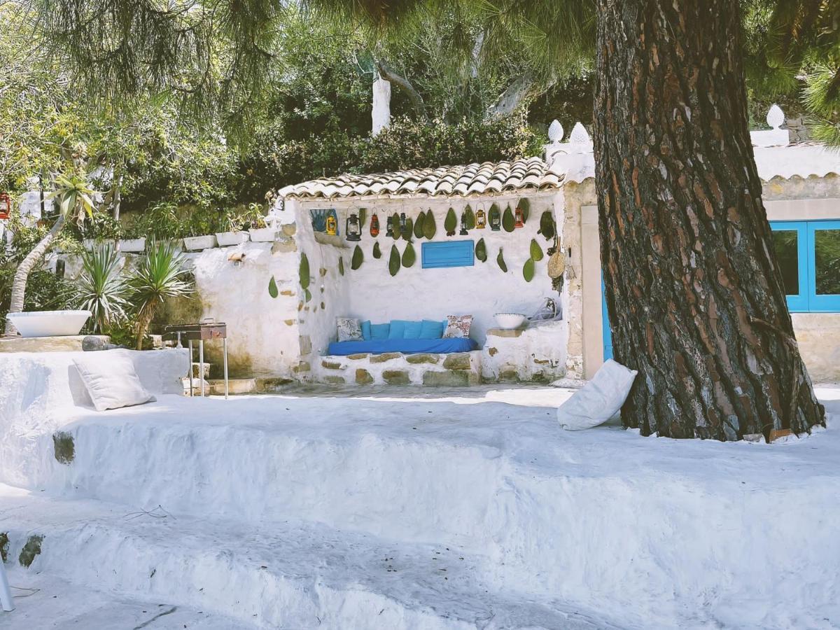 La Casa Del Nespolo Bed & Breakfast Capo dʼOrlando Екстериор снимка